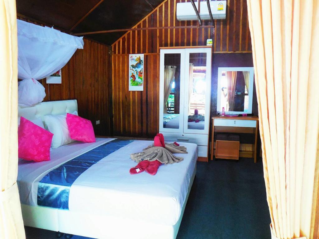 Zanom Sunrise Beach Resort Koh Lipe Ngoại thất bức ảnh
