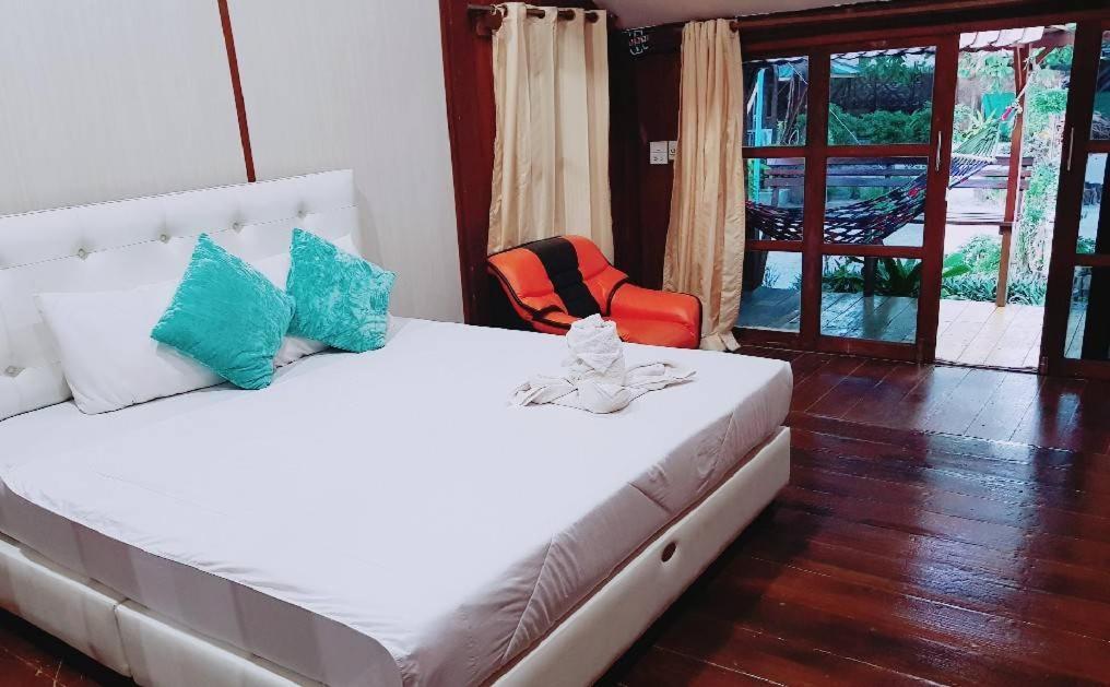 Zanom Sunrise Beach Resort Koh Lipe Ngoại thất bức ảnh